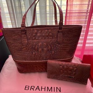 Med. Asher tote with checkbook wallet